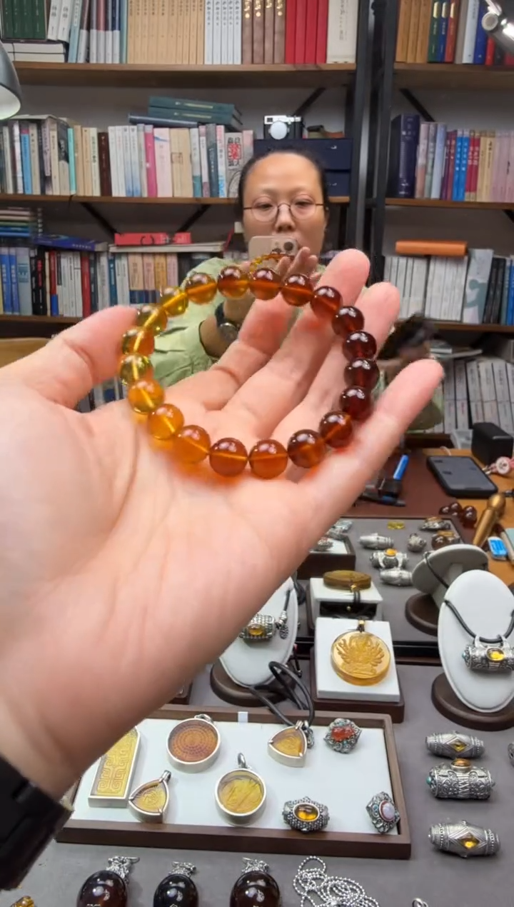 未镶嵌颈饰琥珀手串10＋彩虹