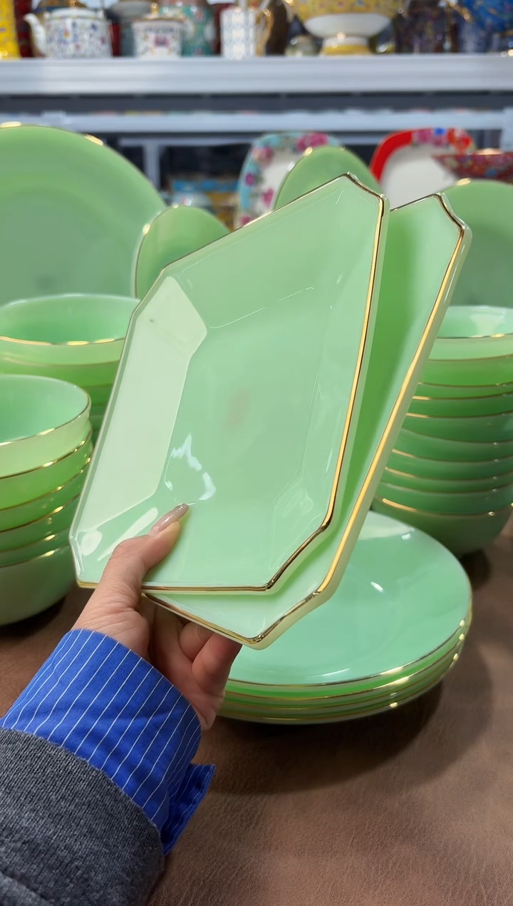 玉瓷7.5英寸方盘2只