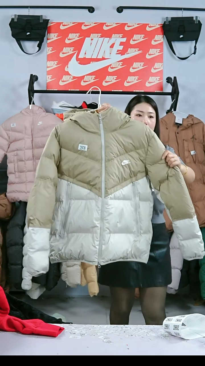 2978闪购编码运动衣以直播间过款为准尺码XL