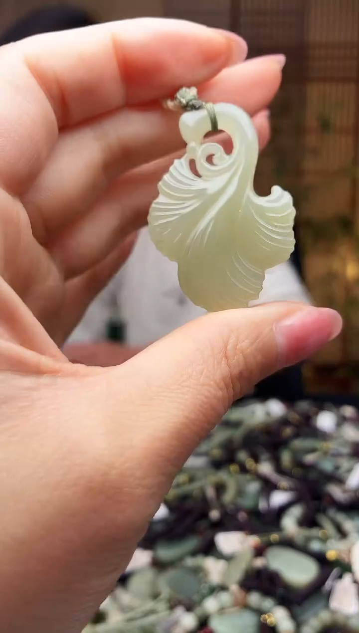 颈饰未镶嵌和田玉多样性发货，拍一发一