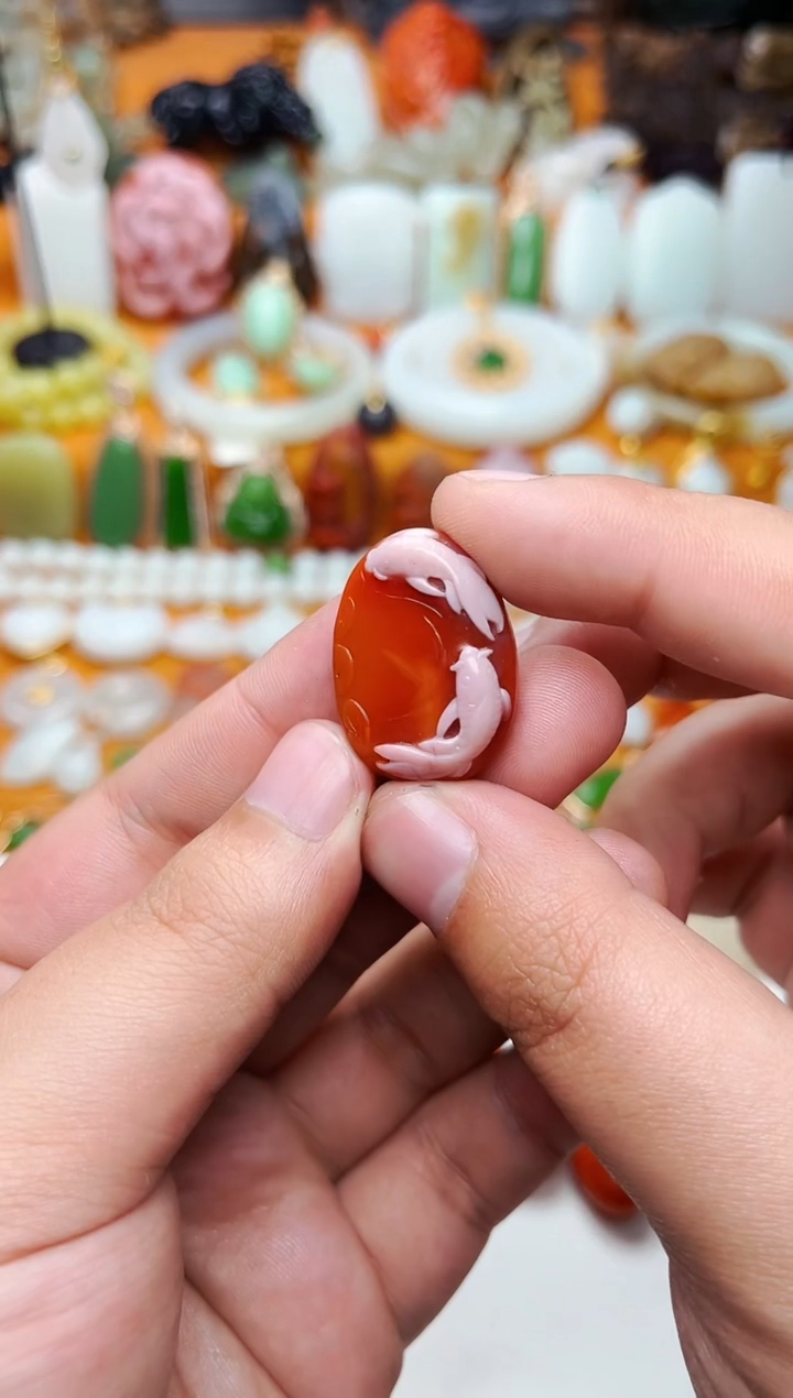 【闪购商品】南红玛瑙颈饰未镶嵌鱼01