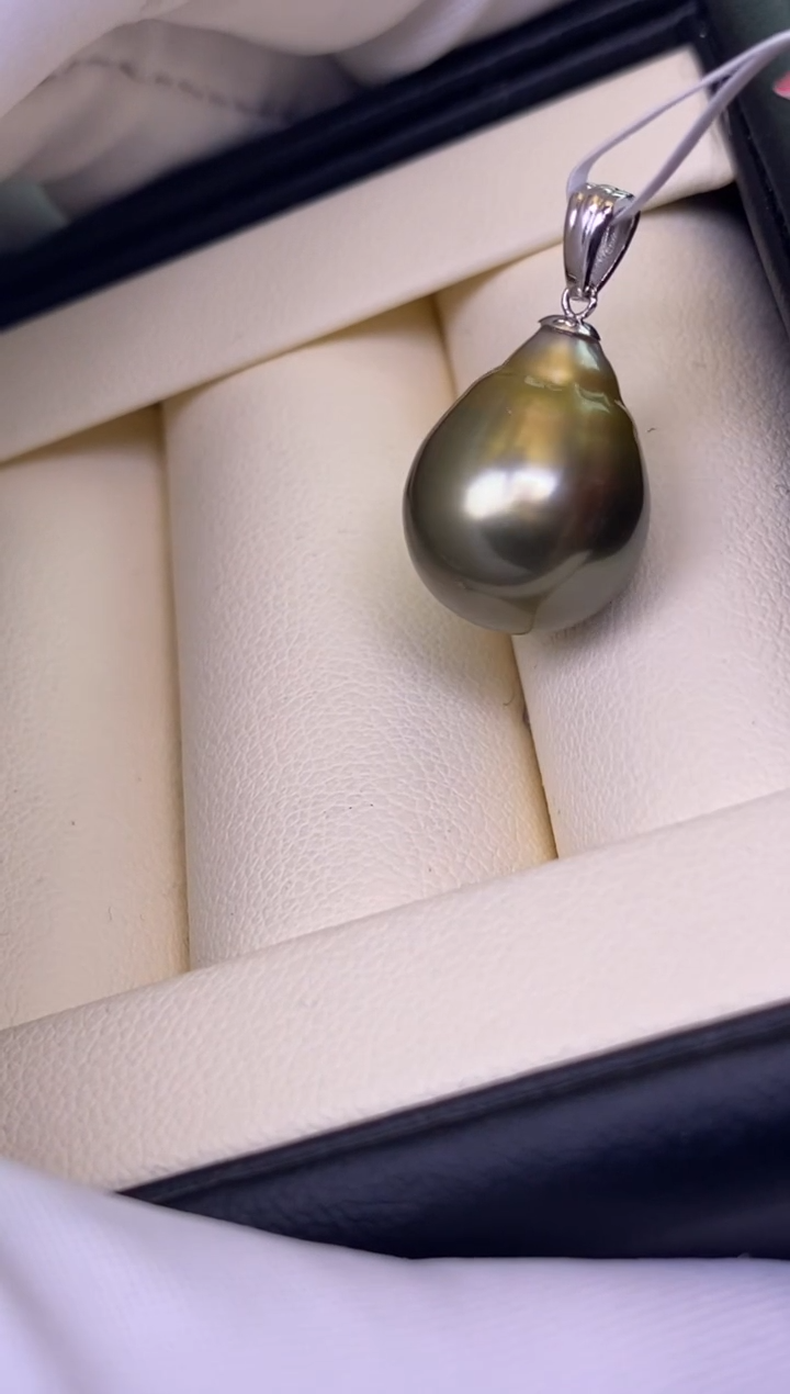 海水珍珠18K金镶嵌颈饰1