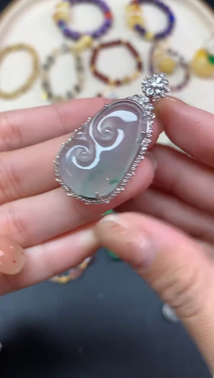 【闪购商品】翡翠吊坠(不含链)18K金镶嵌吊坠A477|13800