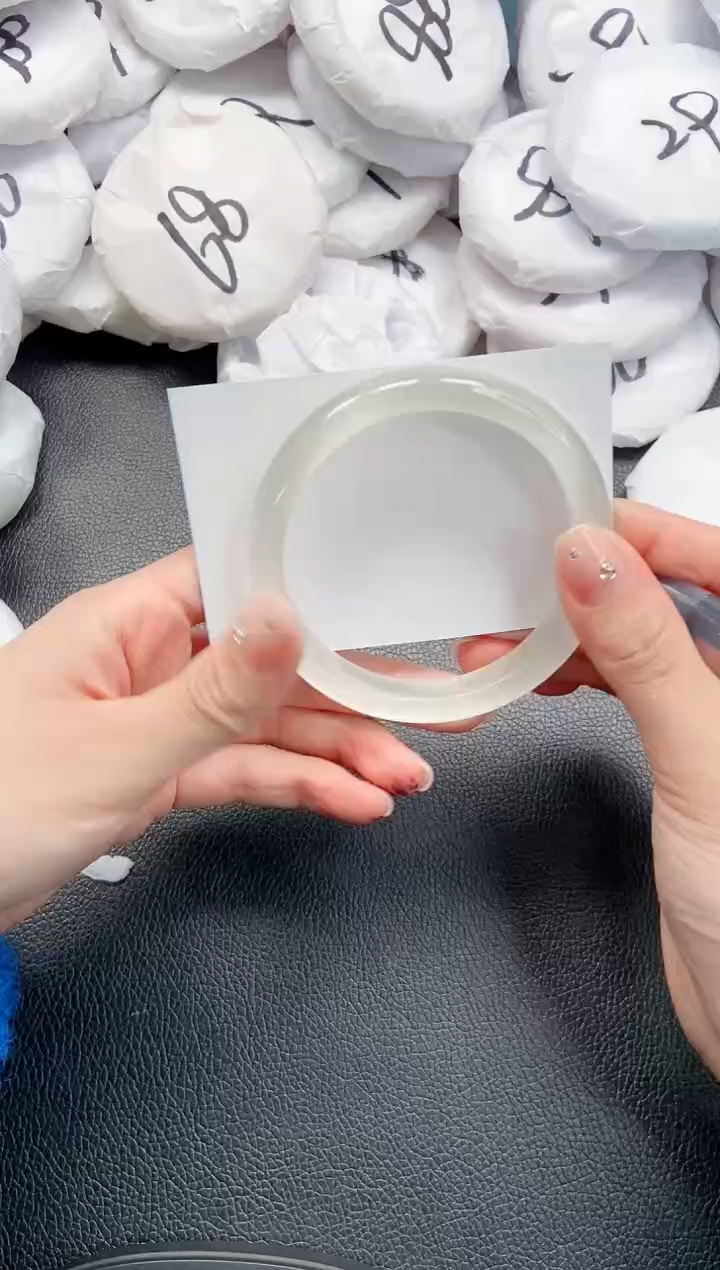 【闪购商品】石英质玉手镯未镶嵌 18L124-62