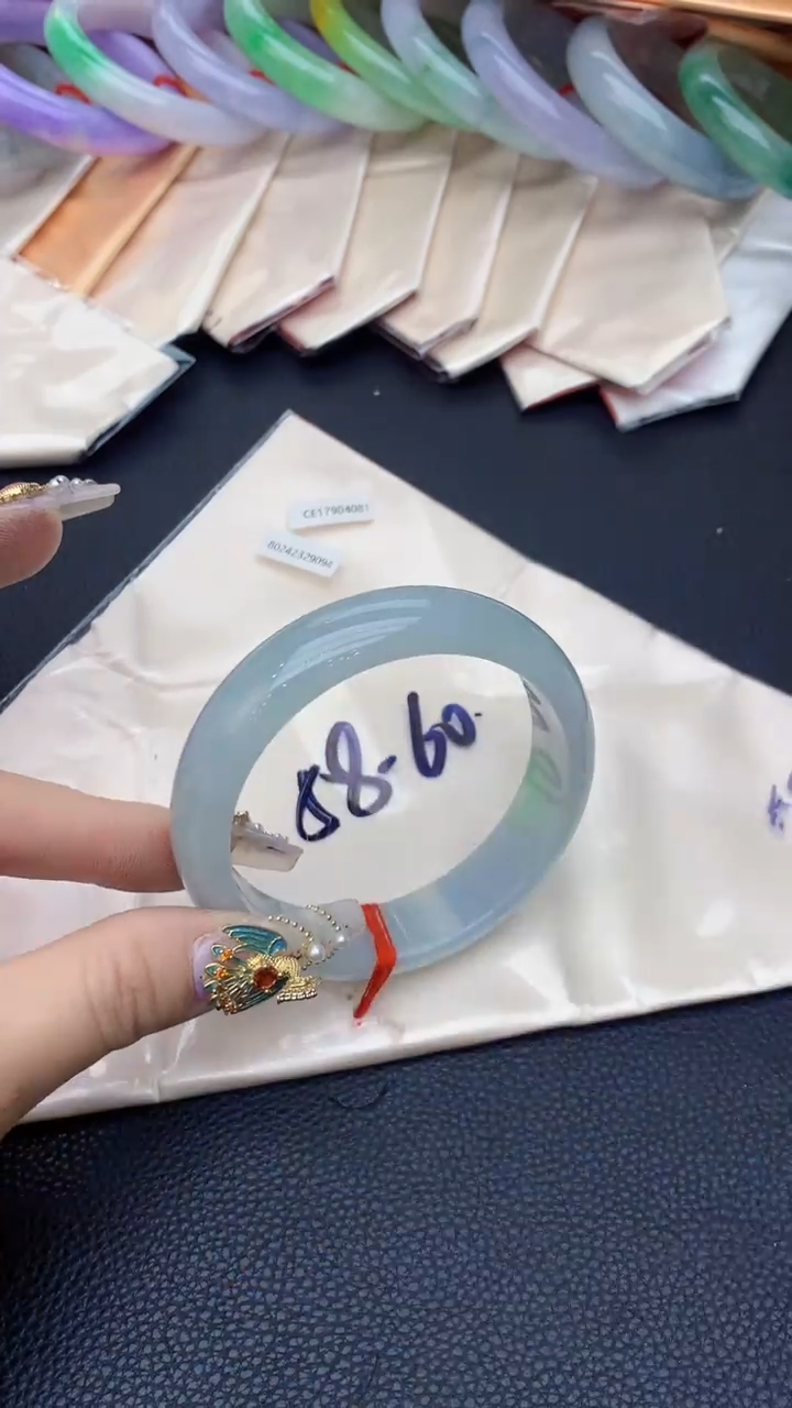 【闪购商品】翡翠手镯未镶嵌0078963131