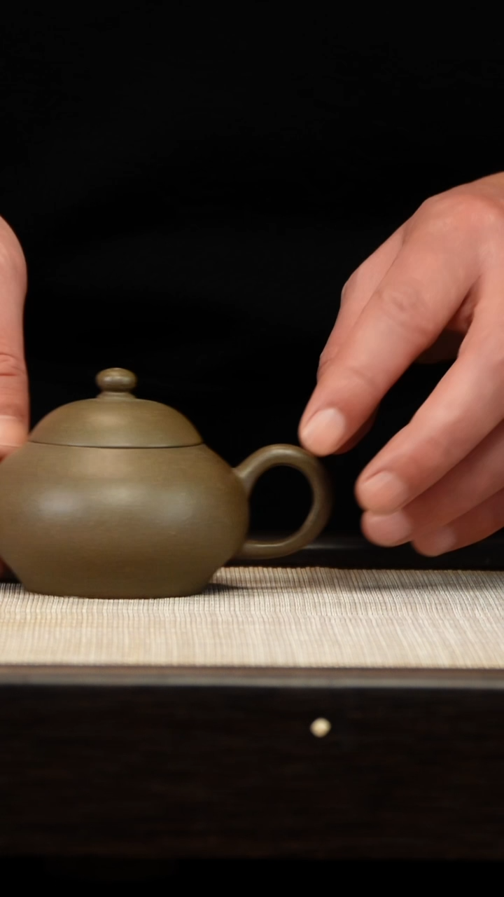 茶壶紫砂蟹壳青梨