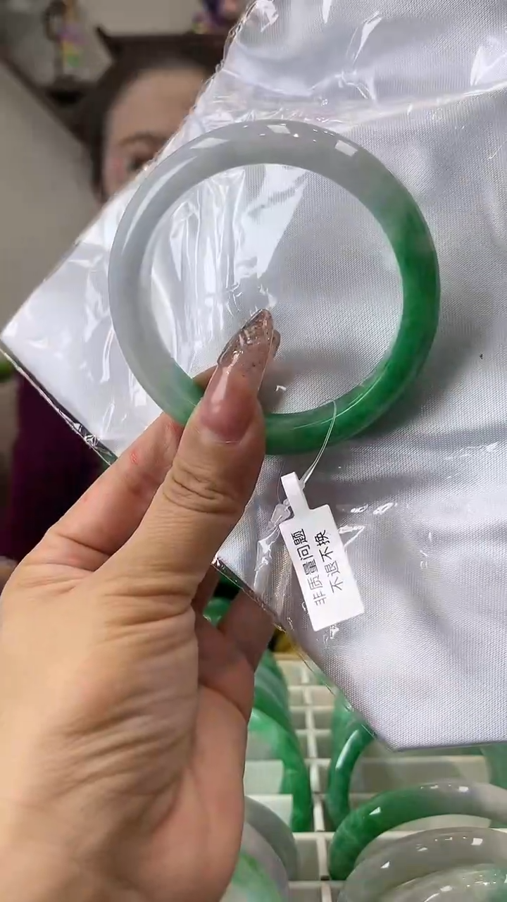 【闪购商品】砖雕闪20 圈口58.5 独货手镯