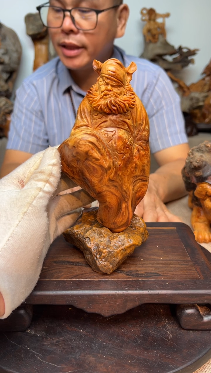 柏木（崖柏）崖柏雕刻件