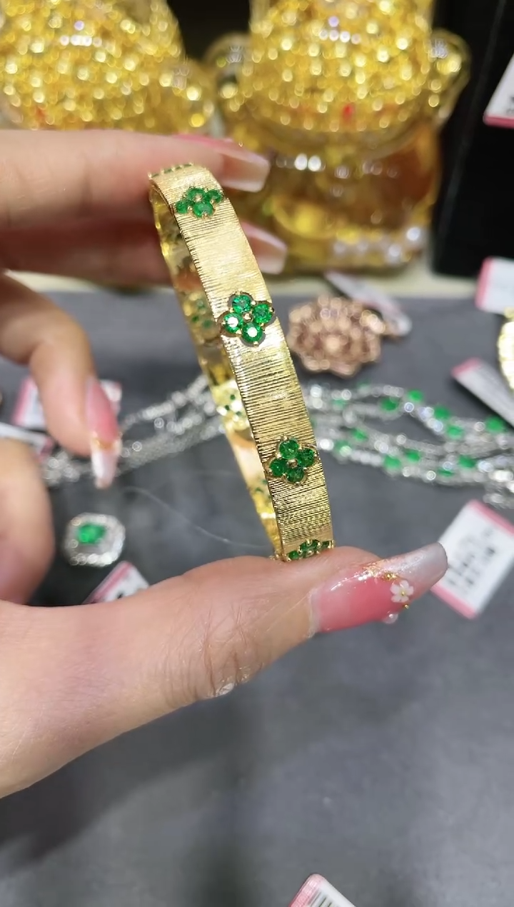 【闪购商品】祖母绿手镯18K金镶嵌·