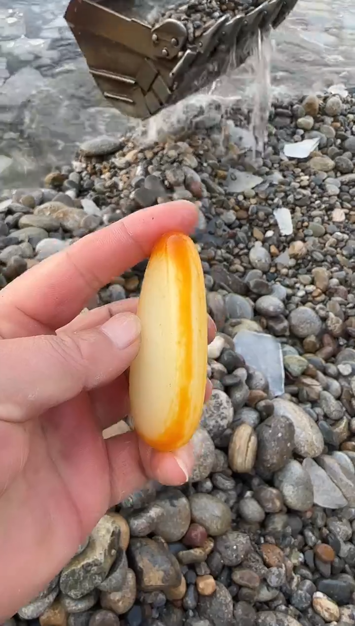 未镶嵌和田玉（糖玉）珠宝奇石1