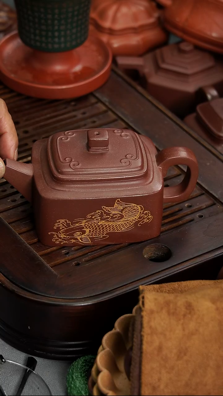 茶壶紫砂宜兴紫砂紫泥如意正四方220毫升