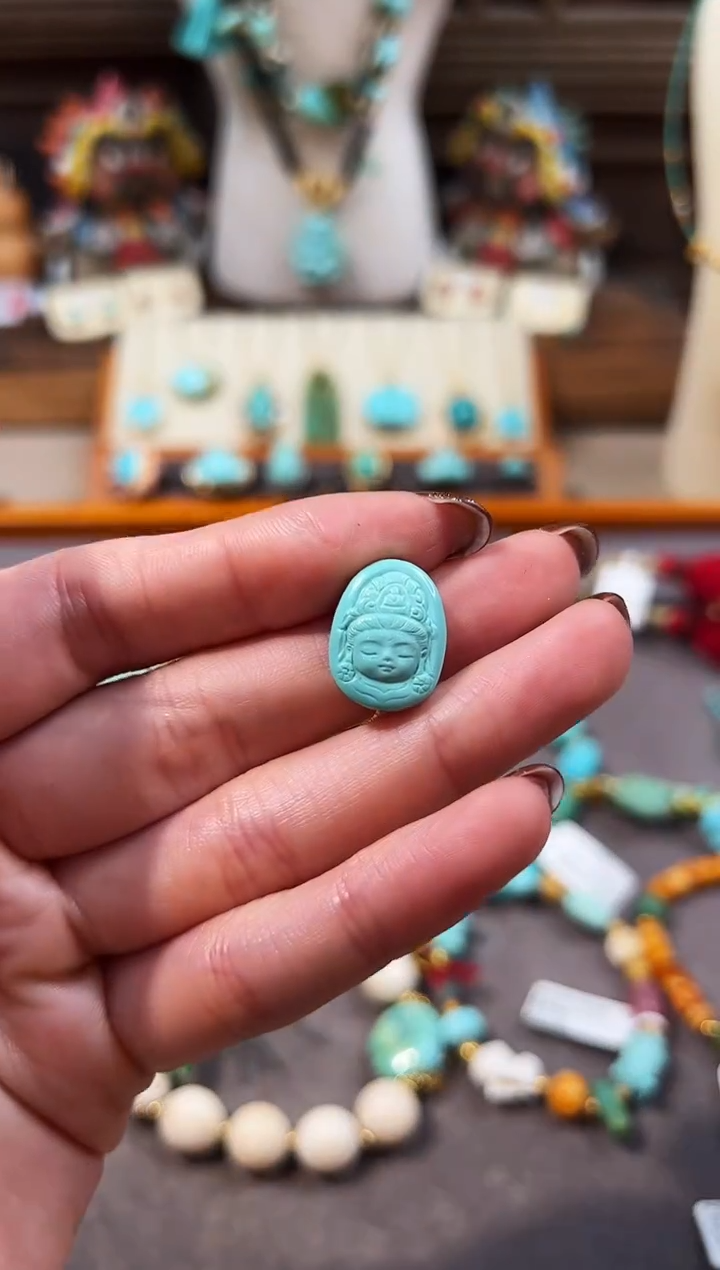 未镶嵌绿松石配饰观音牌
