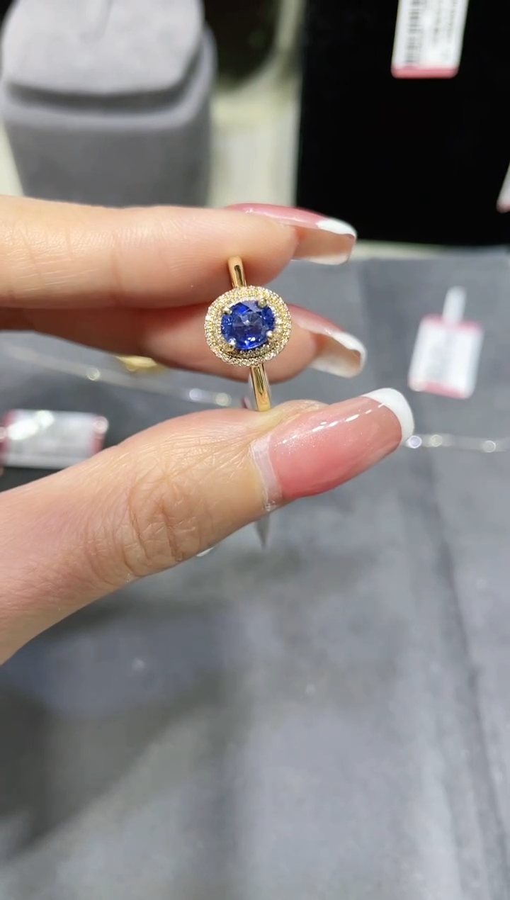 【闪购商品】蓝宝石戒指18K金镶嵌·