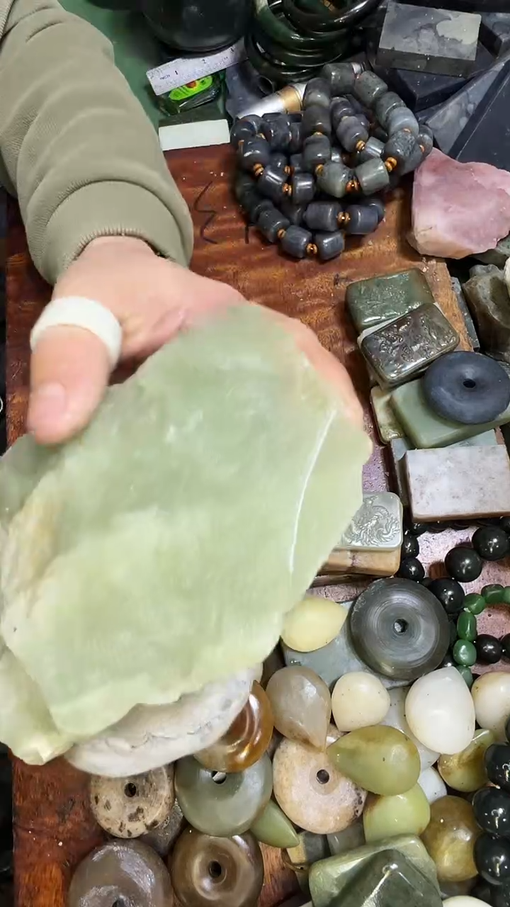 未镶嵌和田玉珠宝半成品1