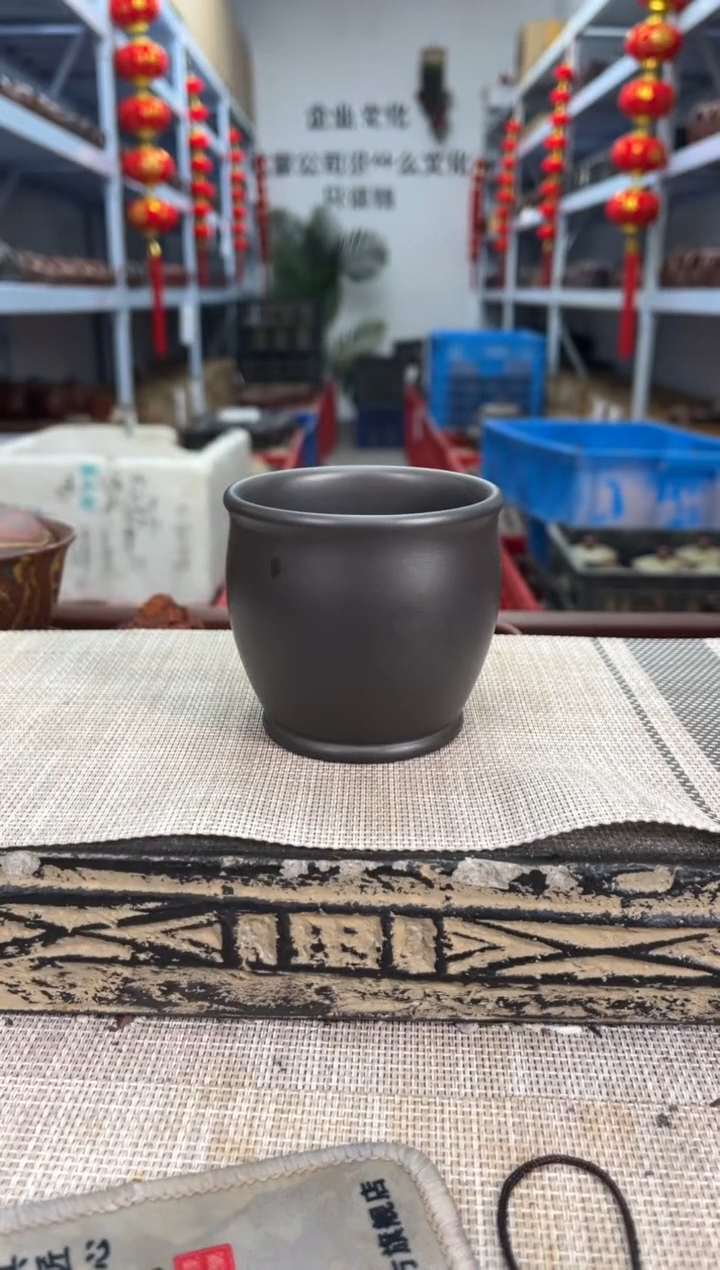 茶杯紫砂微瑕150毫升光素石黄缸杯泡沫装