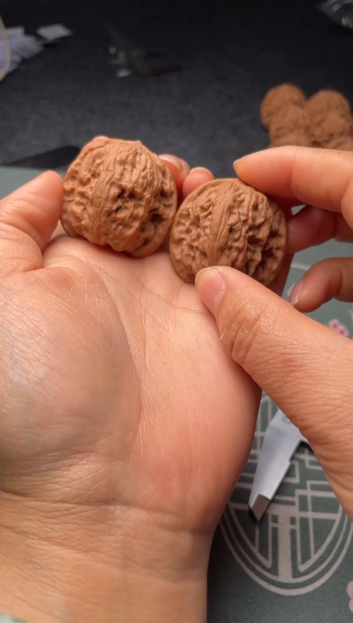 把件文玩核桃w117  野狼   38尺