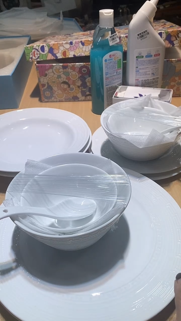 【闪购商品】瓷片锅碗瓢盆一件不剩