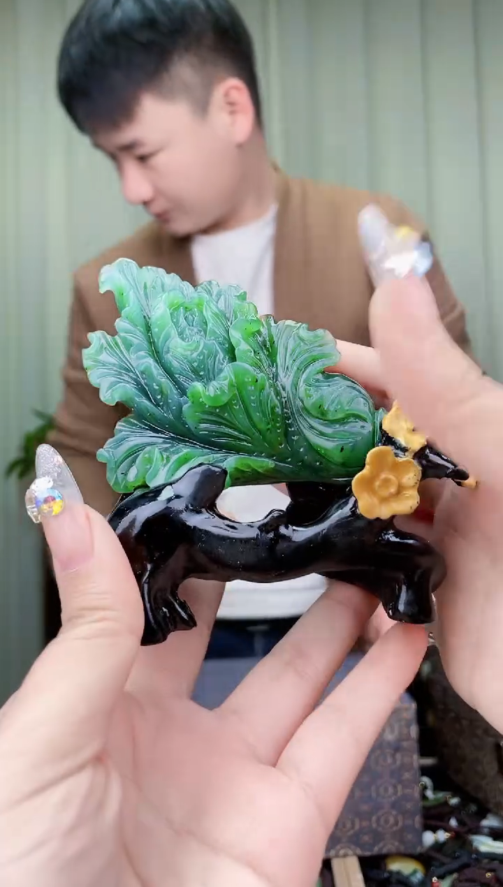 【闪购商品】和田玉挂件未镶嵌拍一发一，多样性发货！