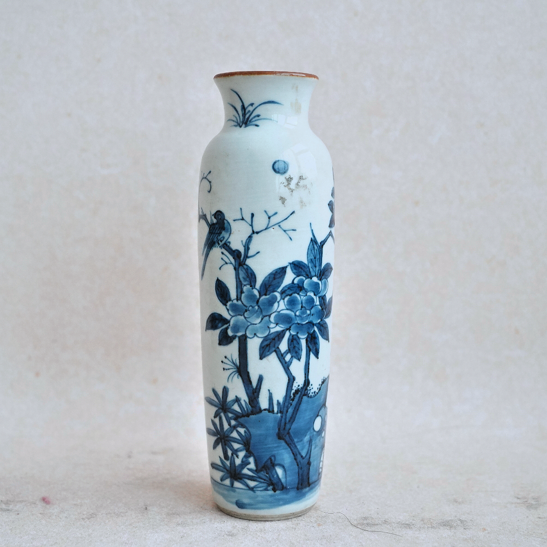 文华藏珍第381期拍品 3 清代 青花花鸟纹瓶