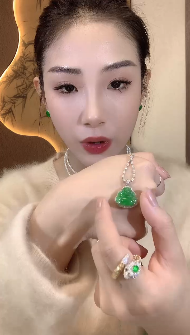 【闪购商品】翡翠吊坠(不含链)18K金镶嵌A3多样性发一件