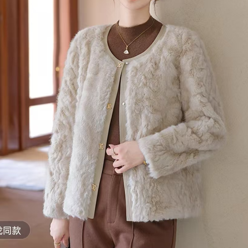 妈妈小香风毛毛外套女2025秋冬新款毛绒加厚皮毛一体爆款上衣加厚