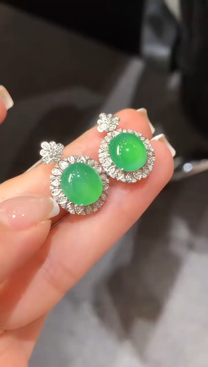 翡翠18K金镶嵌吊坠(不含链)多样性发其一