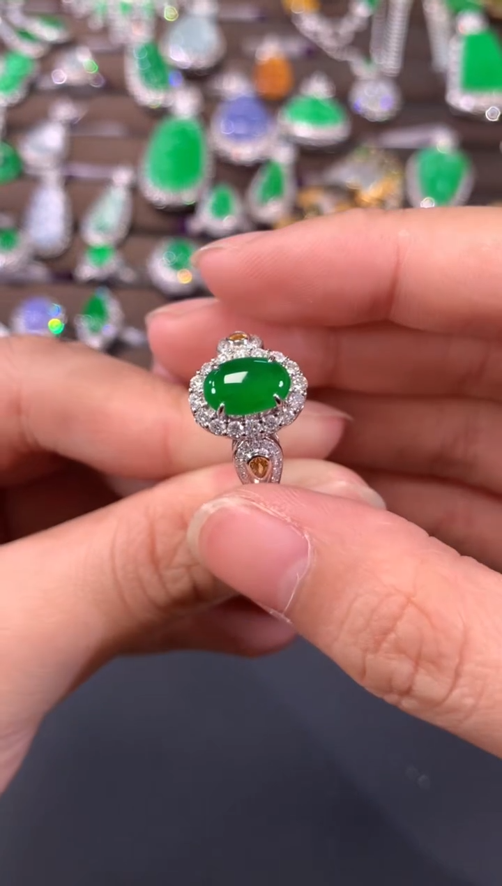 【闪购商品】翡翠戒指18K金镶嵌A648|12800