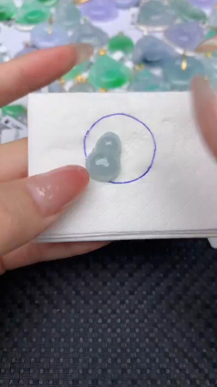 翡翠未镶嵌颈饰天然翡翠a货