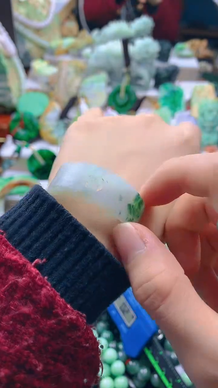 颈饰未镶嵌翡翠天然缅甸a货翡翠