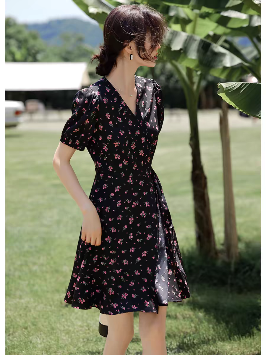 21118#气质收腰碎花连衣裙（裙长约90cm）