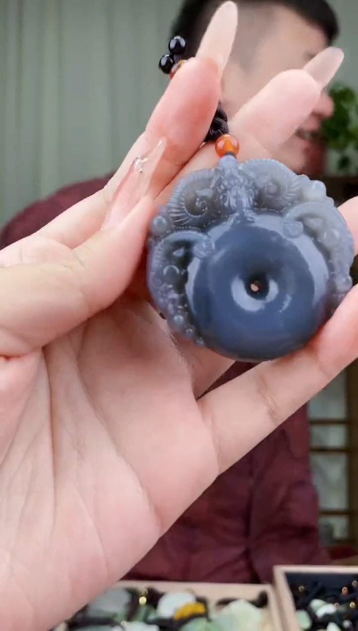 和田玉未镶嵌挂件拍一发一，多样性发货！