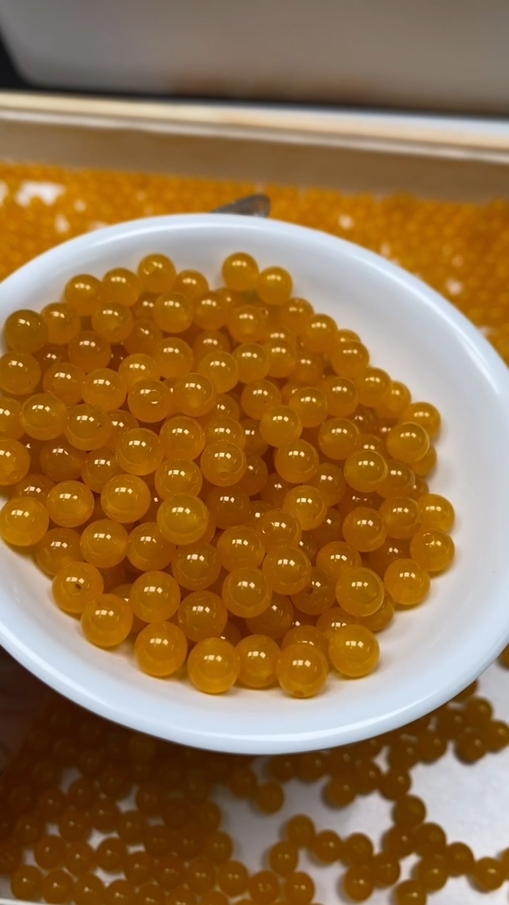 未镶嵌散珠玛瑙/玉髓A1683 鸡油黄6mm30颗5.8元