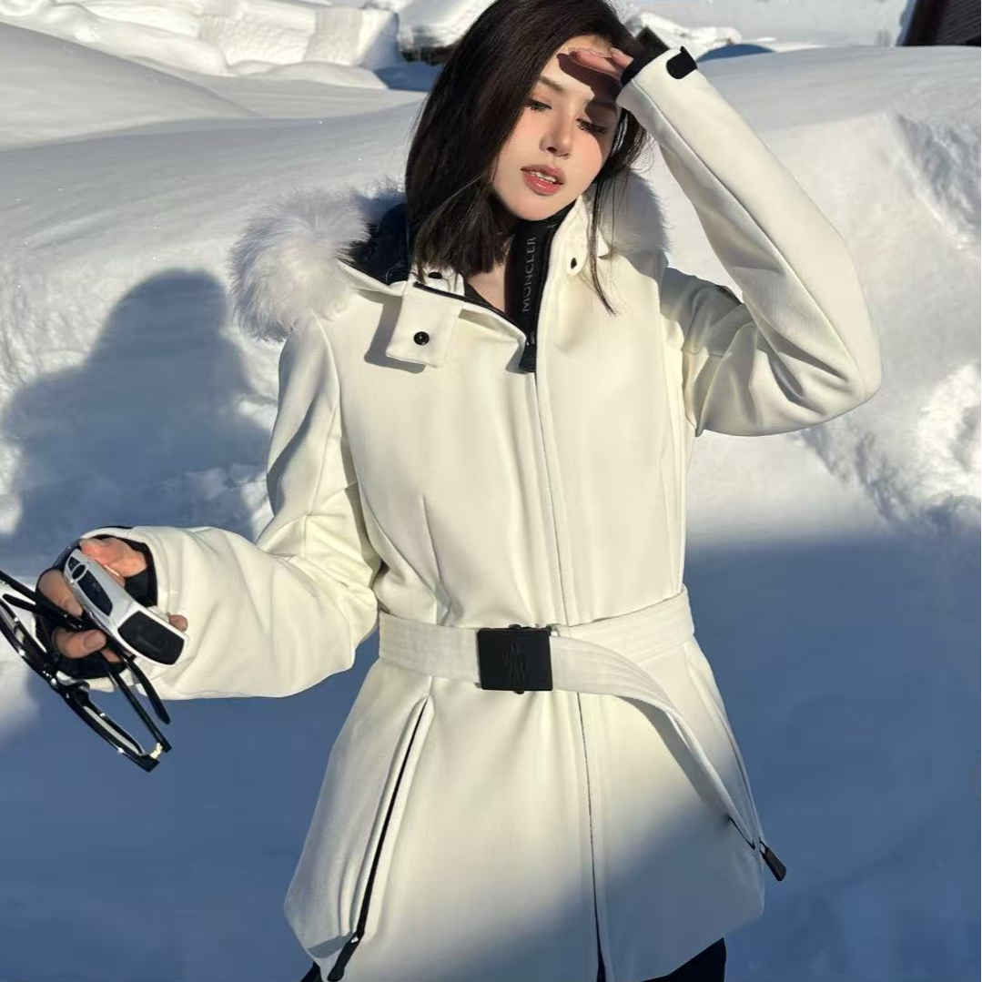 未使用 MONCLER 盟可睐蒙口/GG/Bauges女士羽绒服夹克外套
