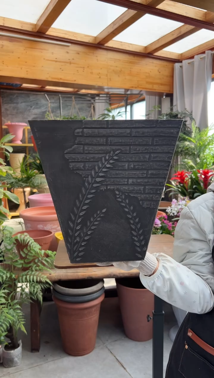 30.5*30.5/10FC30/黑色浮雕墙壁纹理方花盆