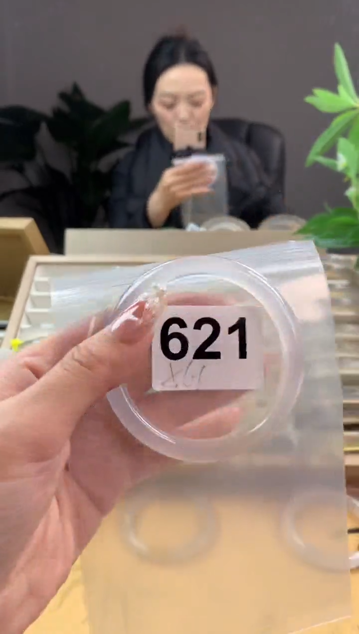 【闪购商品】玛瑙/玉髓手镯未镶嵌621