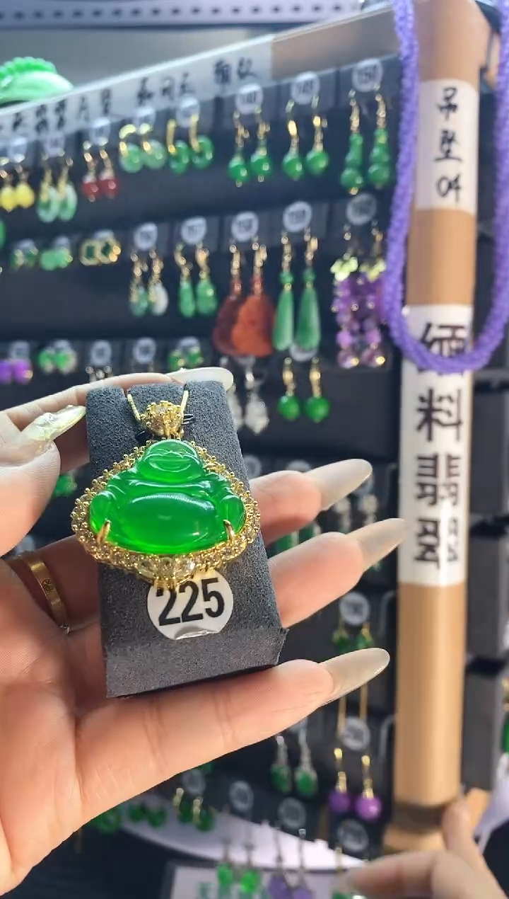 【闪购商品】翡翠耳饰银S925镶嵌225....