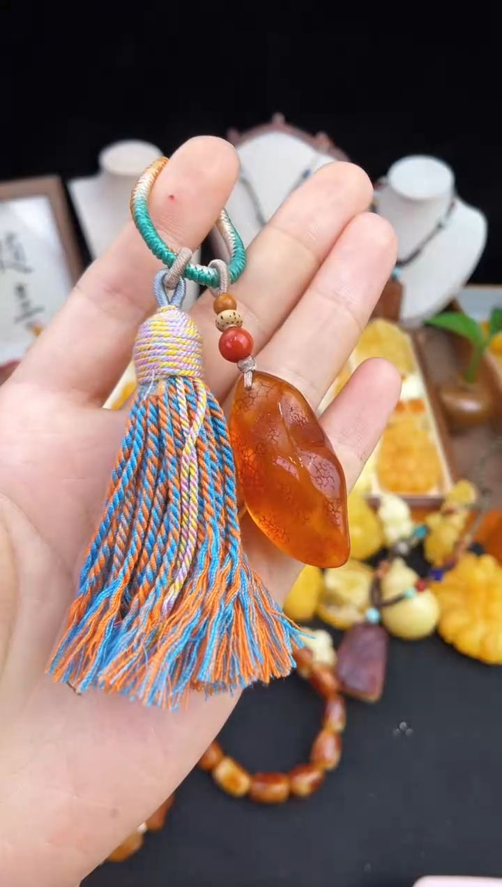 琥珀未镶嵌珠宝奇石柒月