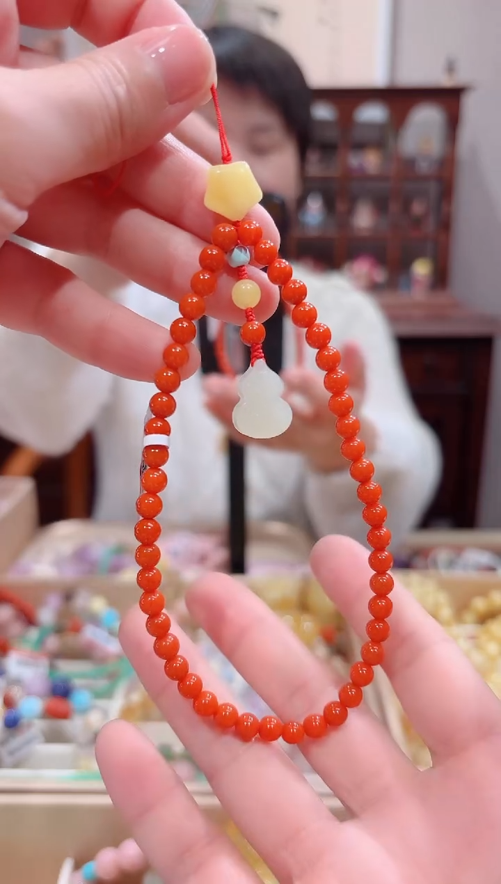 【闪购商品】南红玛瑙手绳未镶嵌设计款珠串