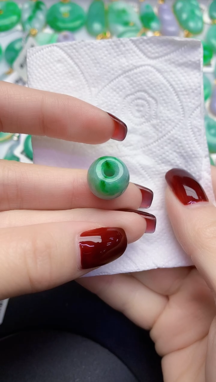 颈饰未镶嵌翡翠缅甸天然翡翠A货