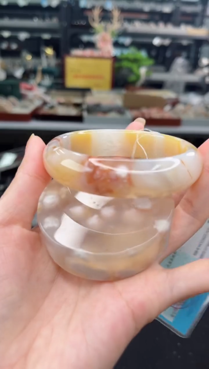 【闪购商品】石英质玉手镯未镶嵌61圈口（赠品镯心）3283892