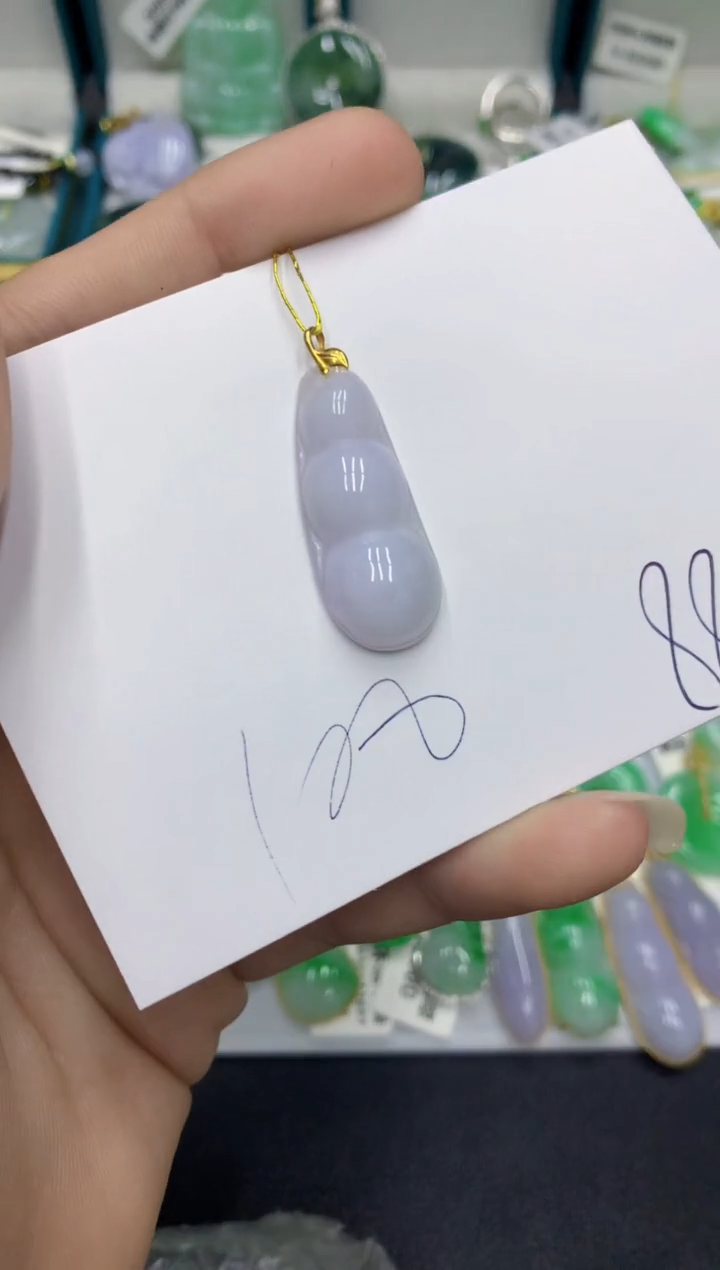 翡翠18K金镶嵌颈饰翡翠