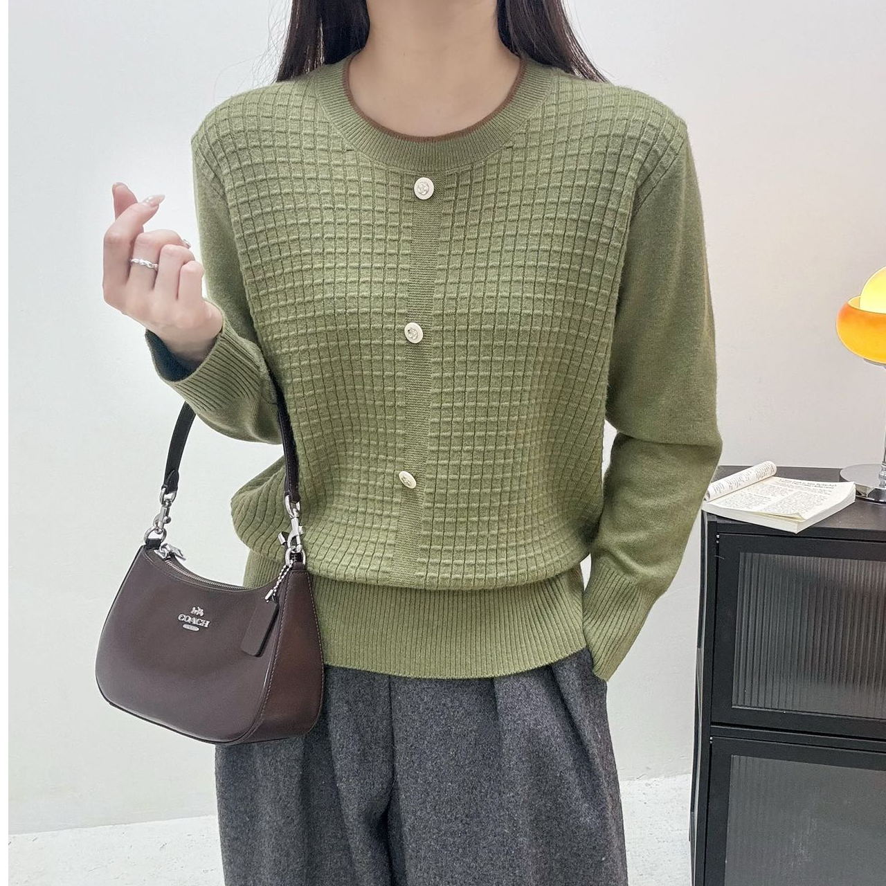 洋气中年妈妈春秋装长袖打底小衫0520