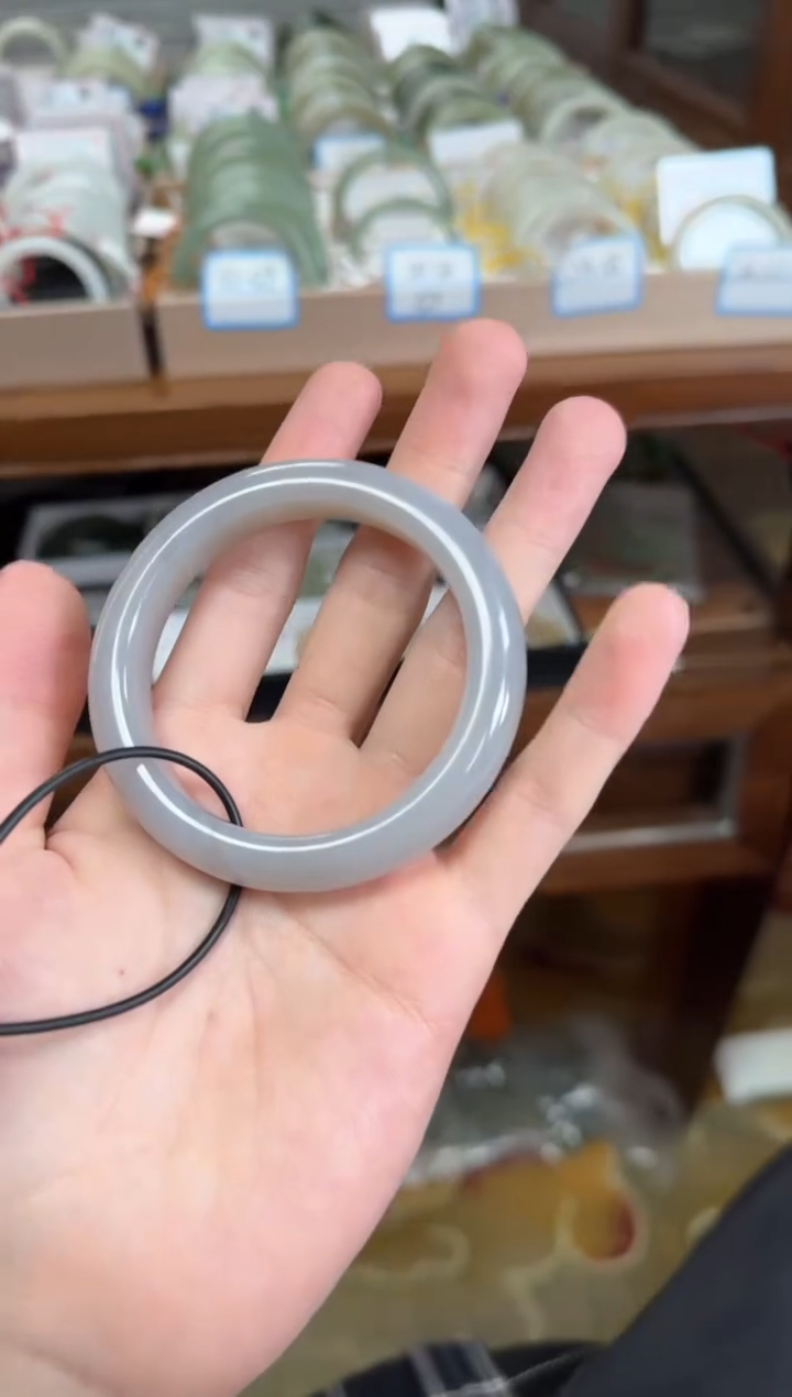 未镶嵌手镯和田玉56