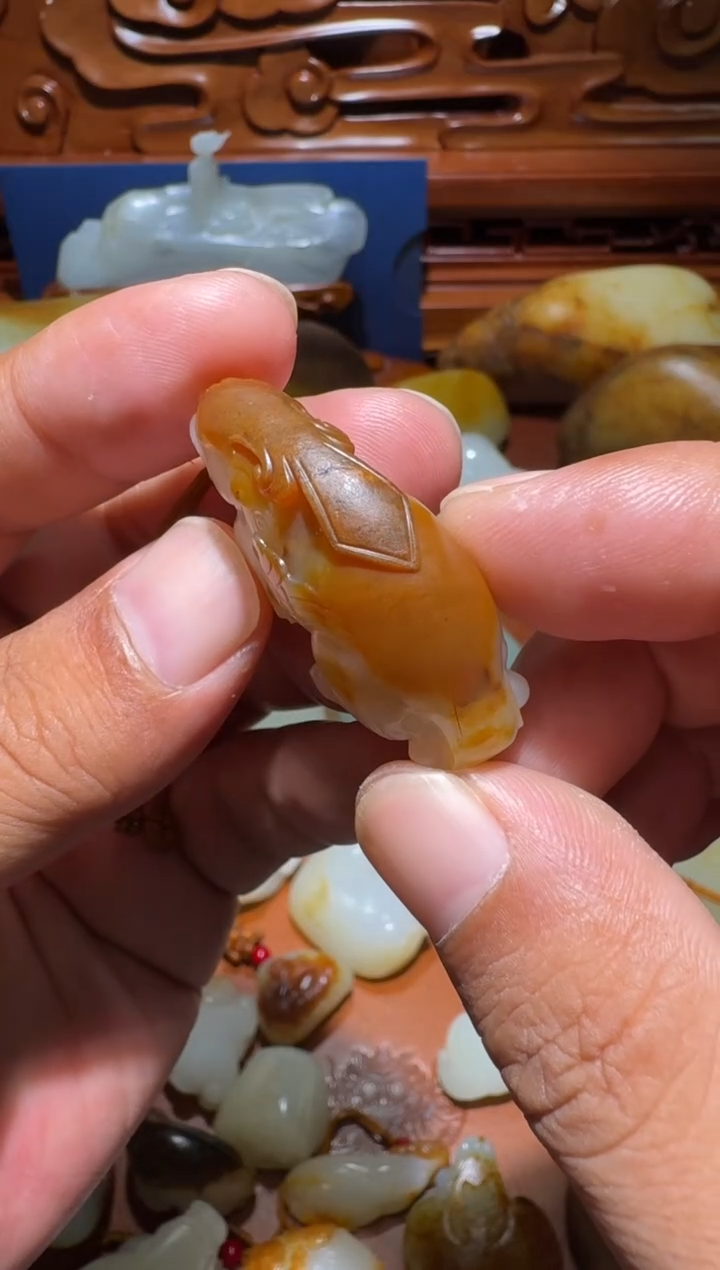 颈饰未镶嵌和田玉貔貅