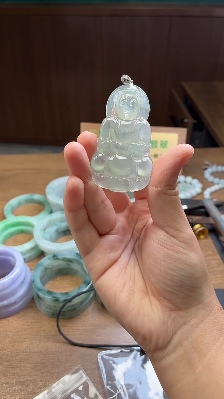 吊坠(不含链)未镶嵌翡翠唐*观音