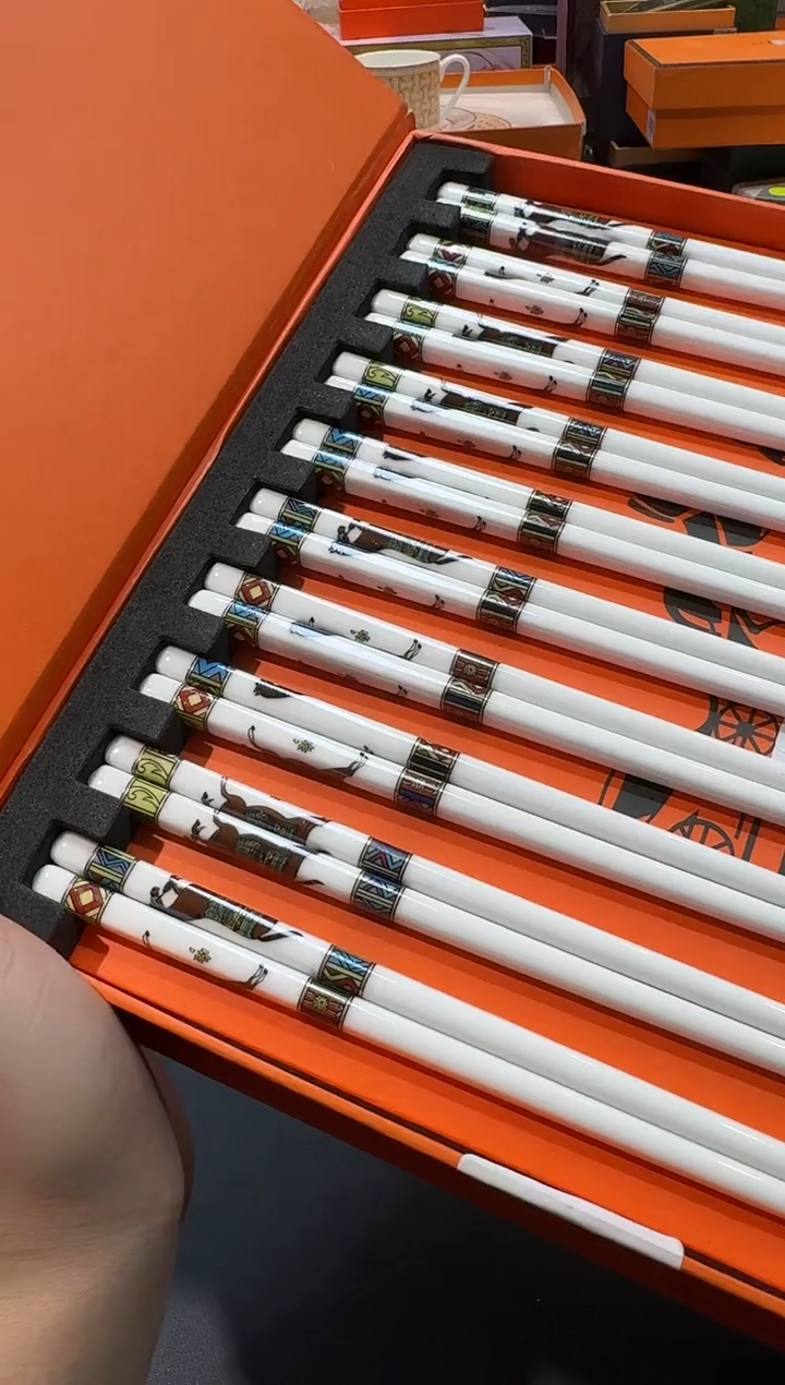 【闪购商品】瓷片E756全场正品，京东包邮