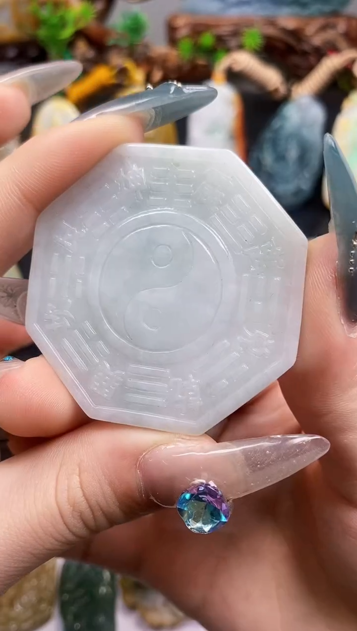 【闪购商品】翡翠颈饰未镶嵌A货翡翠