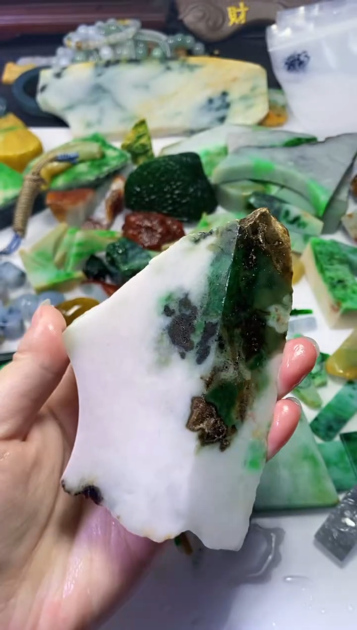 颈饰未镶嵌翡翠250天然翡翠