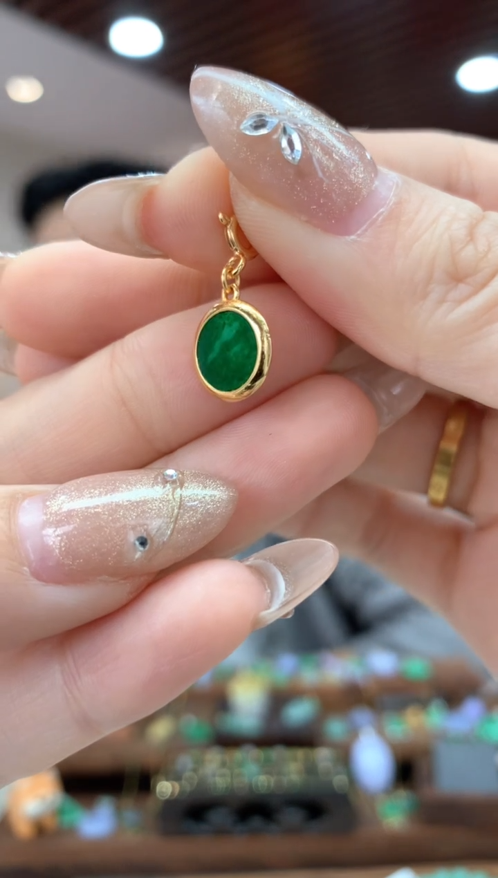 【闪购商品】翡翠吊坠(不含链)未镶嵌无事牌