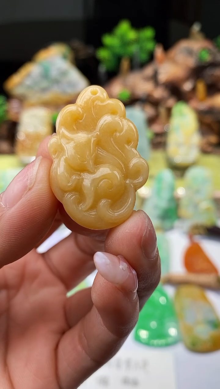 【闪购商品】翡翠颈饰未镶嵌翡翠A货